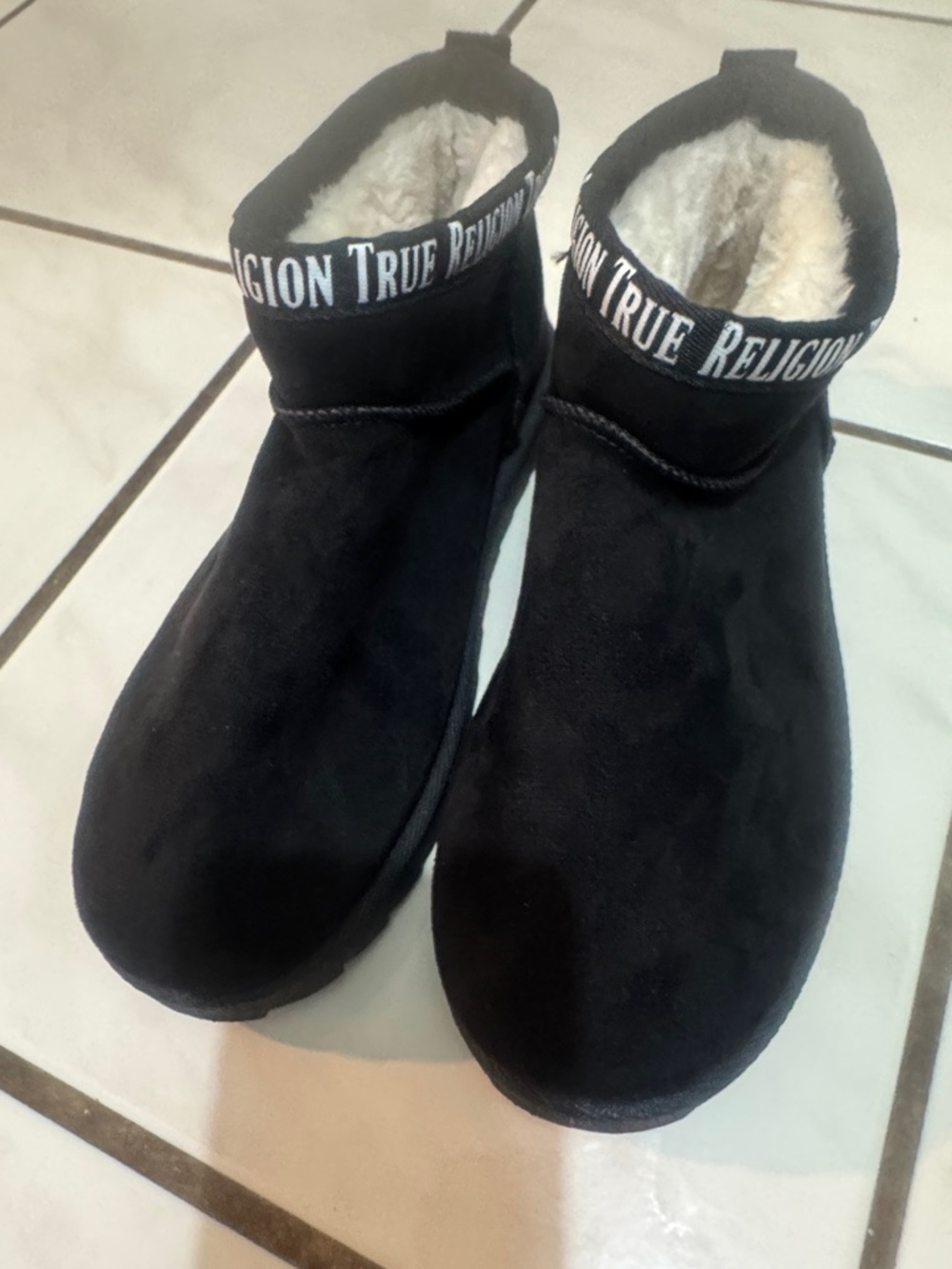 True Religion Kids Black Slip-On Faux-Suede Boots . Junior girls size 10